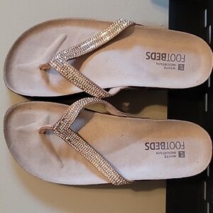 RHINESTONE Fip Fops women`s shoes Sandals White Mountain Footbeds